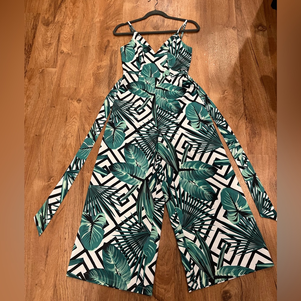 Akira Leaf Print Jumper